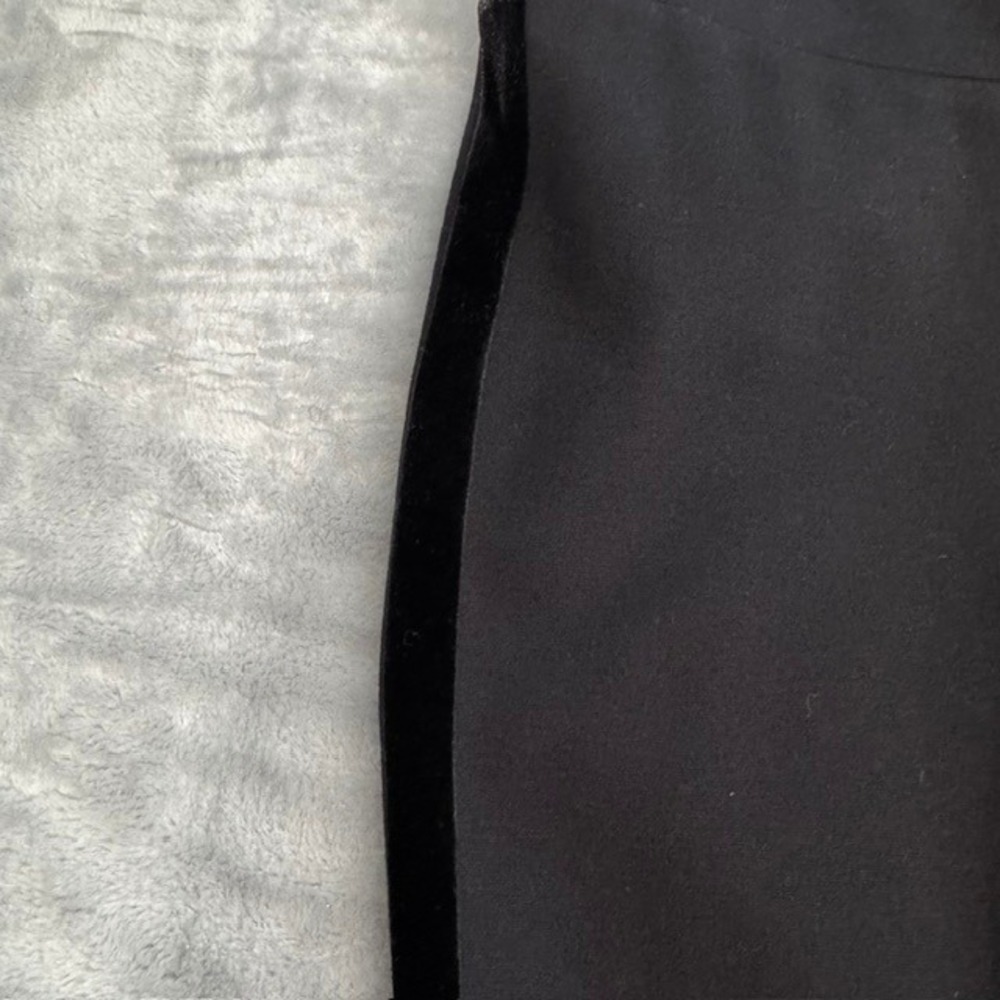 NWT LOFT Petites Black Velvet Side Stripe Leggings Women's SP - Picture 2 of 8
